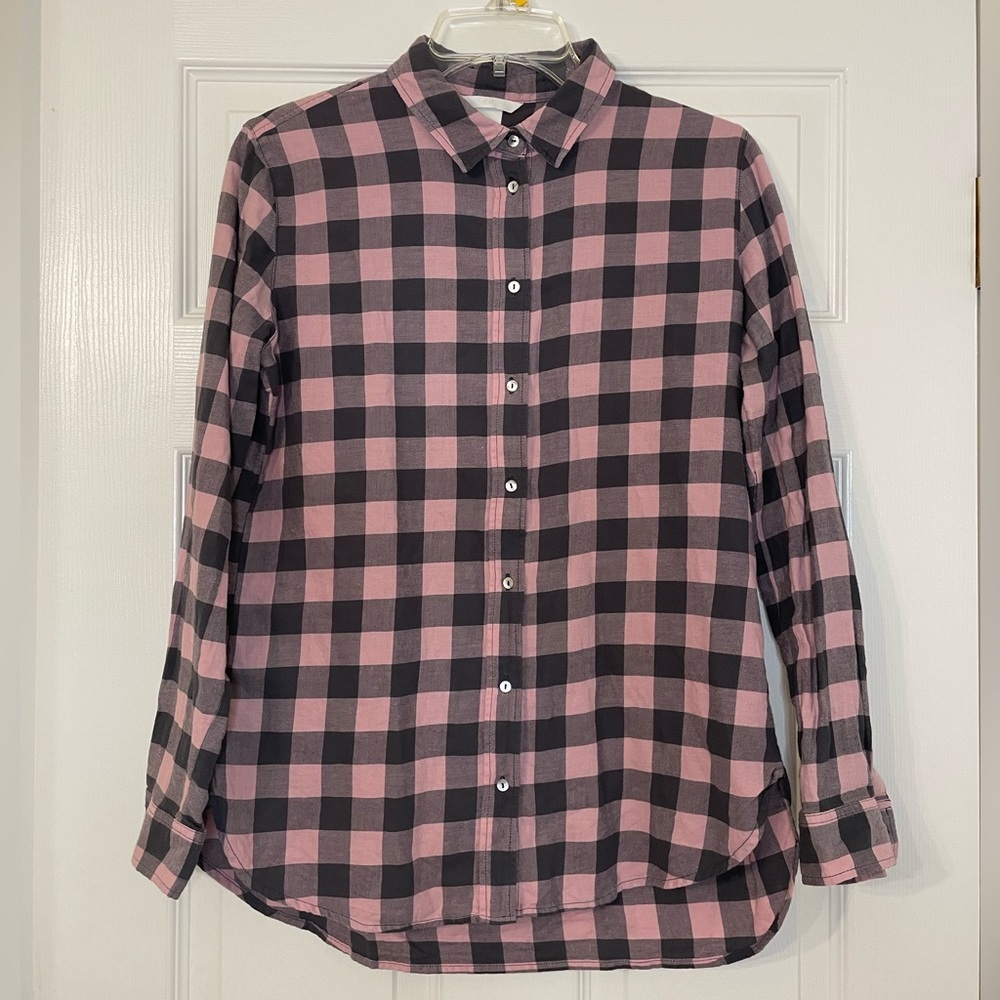 ✨5 for $15✨ H&M button up shirt